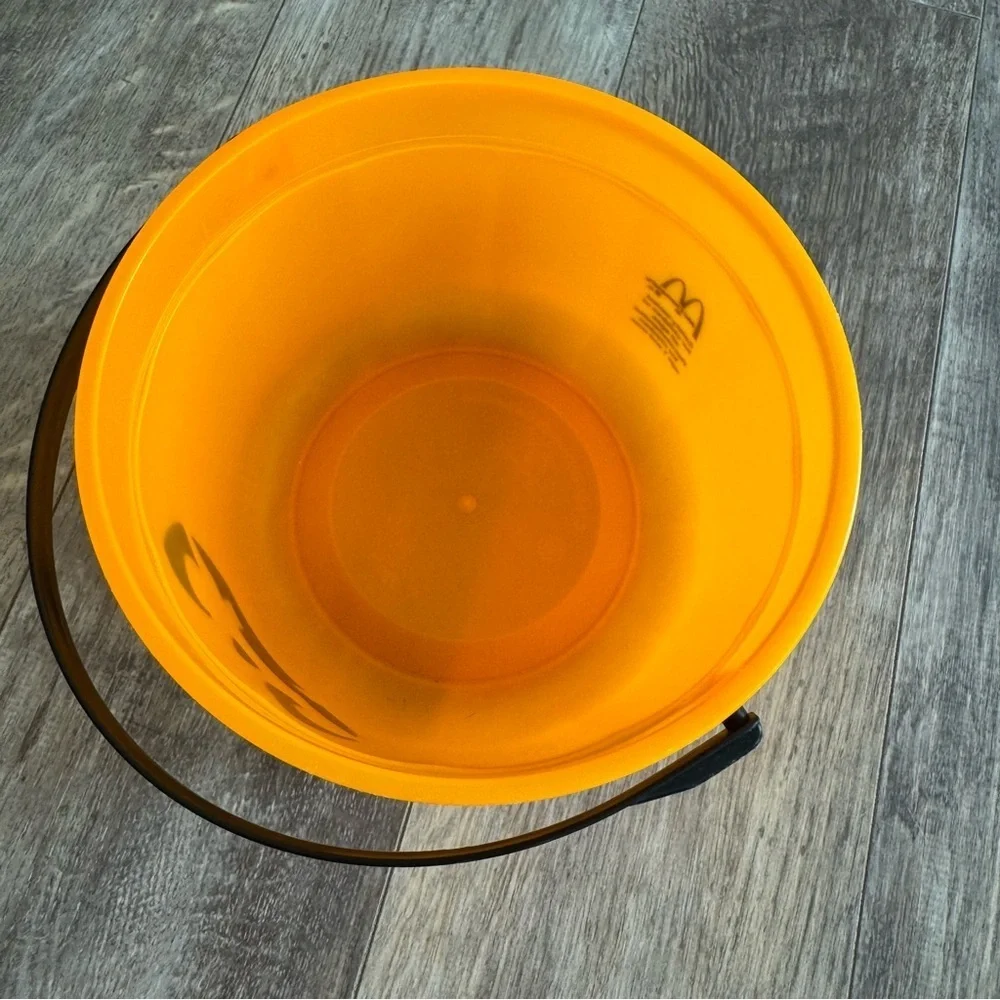 Vintage! McDonald’s jack-o’-lantern Pumpkin Halloween Candy Bucket